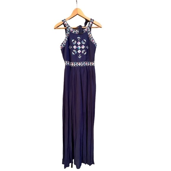 CUPCAKES AND CASHMERE Sleeveless Embroidery Navy Blue Long Maxi Dress Size 0 - Picture 1 of 8